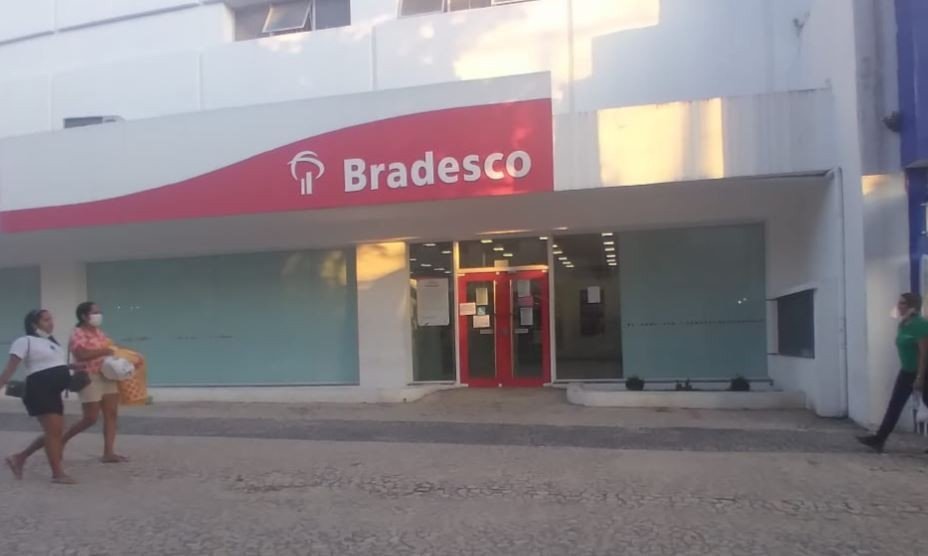 Alagoinhas - Agência bancária é fechada preventivamente após 60% dos funcionários testarem positivo para COVID-19
