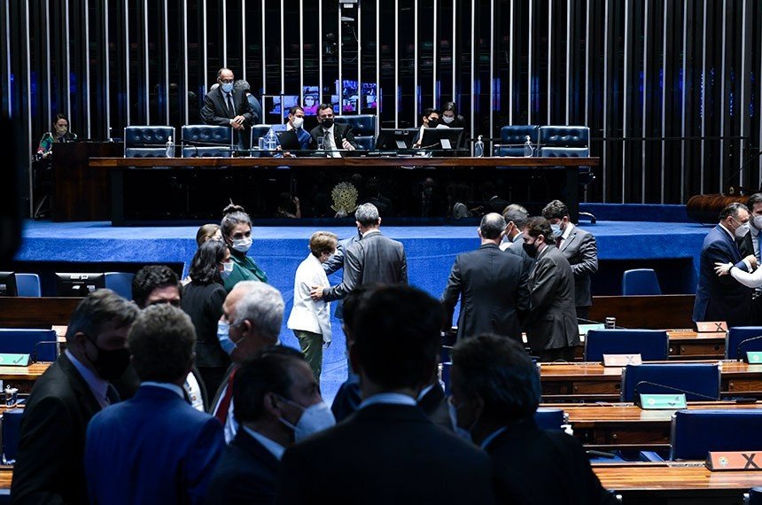 Plenário pode votar cobertura de planos de saúde para tratamento oral contra câncer