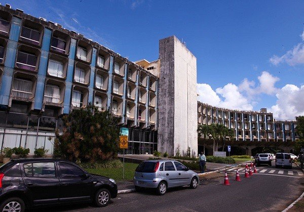 Estado afasta 315 servidores por falta de imunização