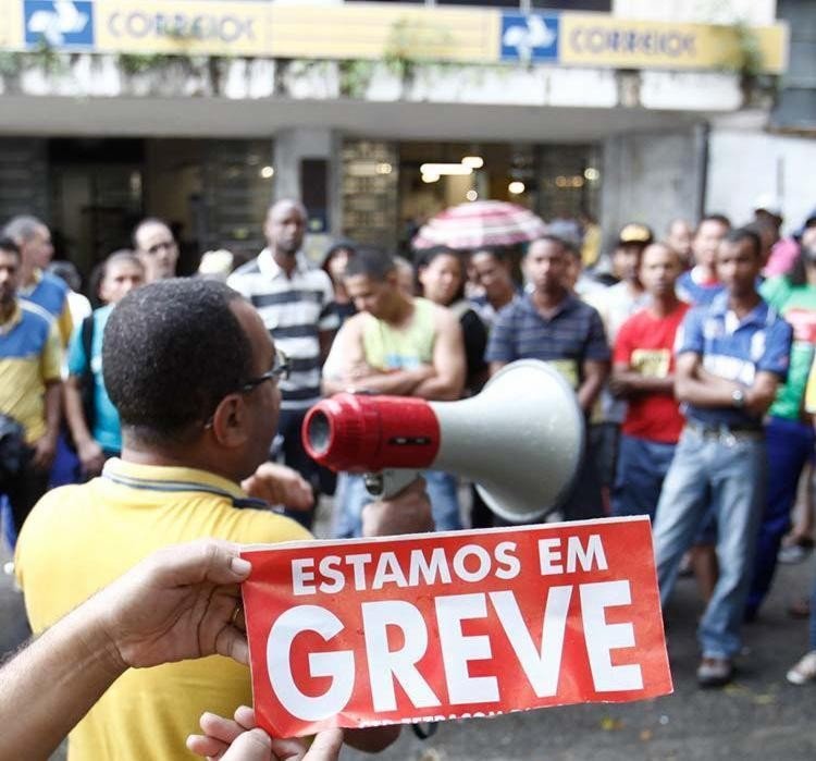 Trabalhadores dos Correios iniciam greve por tempo indeterminado