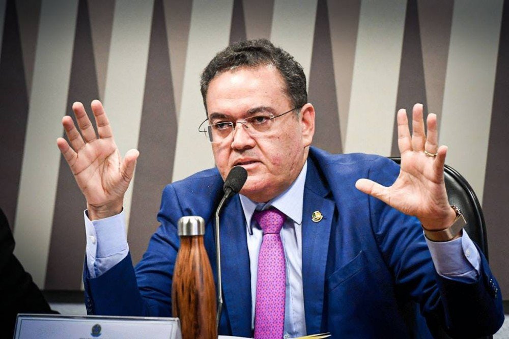 Relator deve ler parecer da reforma tributária nesta quarta-feira na CCJ