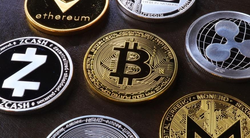 Criptomoedas oscilam com guerra na Ucrânia; veja perspectivas para cotação