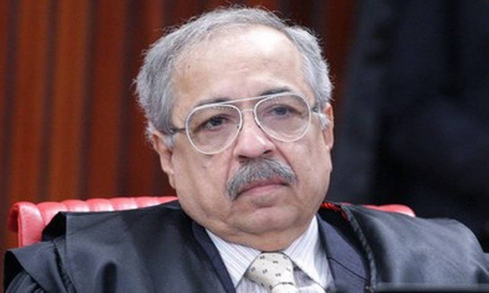 STJ autoriza prisão domiciliar para juiz preso há dois anos por suspeita de esquema de corrupção na Bahia
