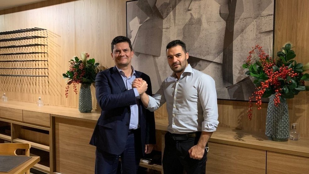 Após escândalos de Kataguiri e Arthur do Val, aumentam rumores de que Moro pode desistir da corrida presidencial