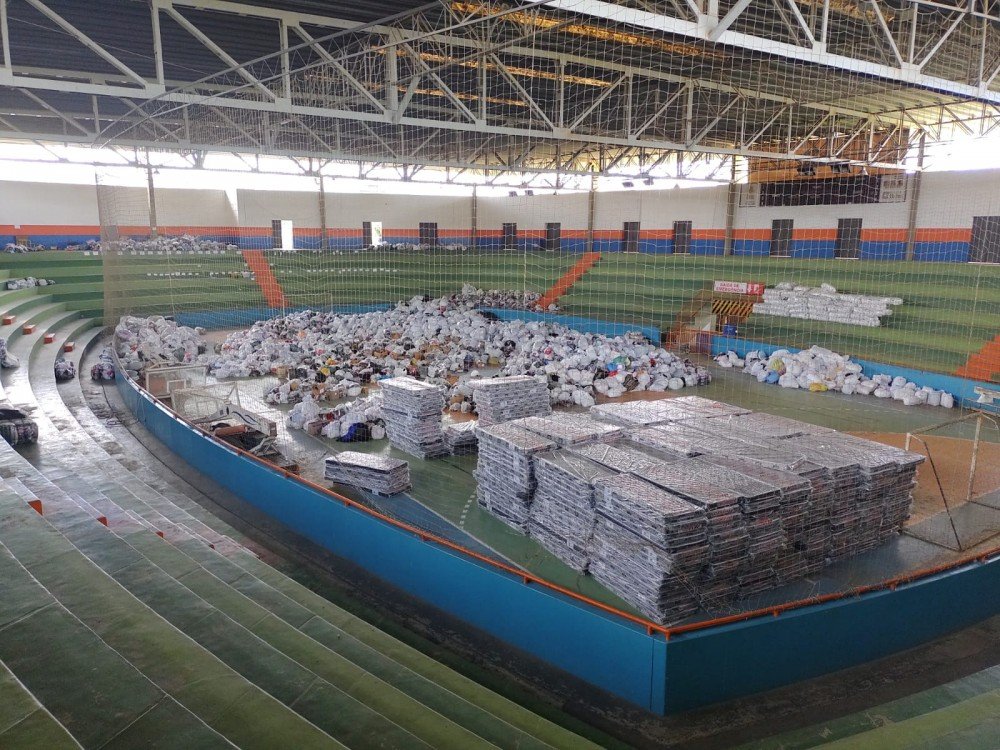 Vereador do PT denuncia falta de distribuição de doações em Vitória da Conquista