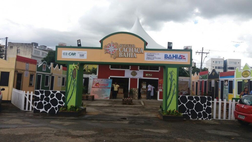 Cachaça baiana é produto turístico de destaque em feira de agronegócio