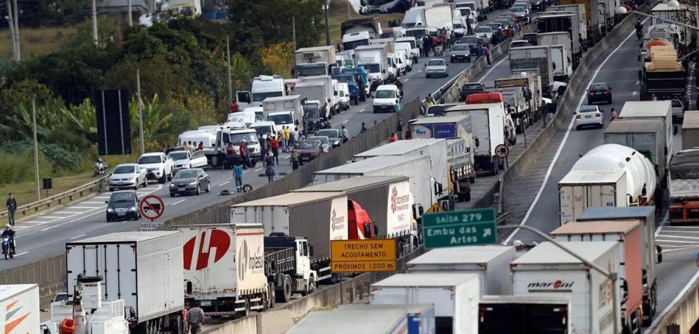 Líder caminhoneiro diz que chance de greve é de 95%