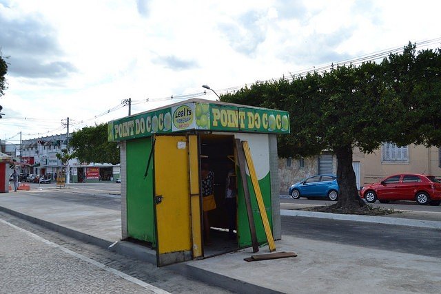 Comerciantes da Praça Rui Barbosa foram realocados em pontos provisórios nesta quinta-feira (15)