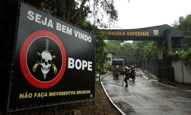 Bolsonaro quis emplacar um ex-capitão do Bope para comandar comunicação da Petrobras