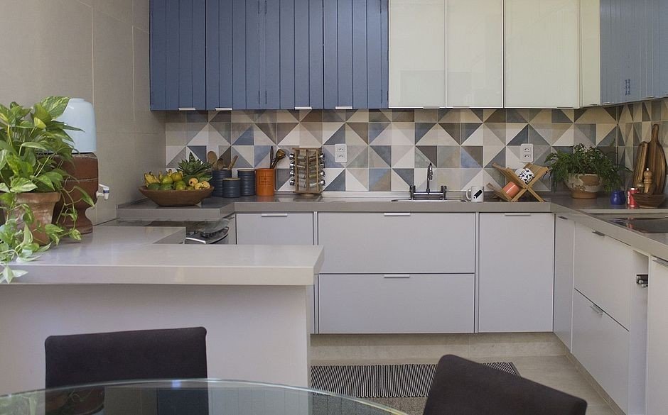 Dicas para repaginar a cozinha gastando até 40% menos