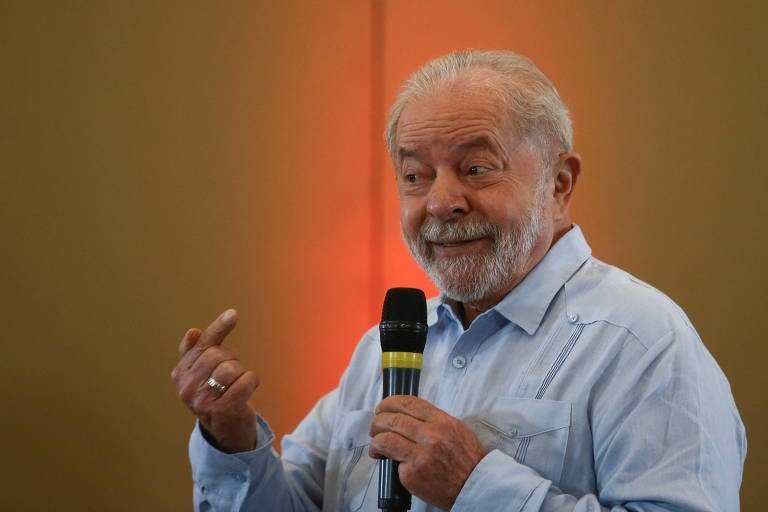 Lula tem 42% e Bolsonaro 33% em nova pesquisa Exame Ideia