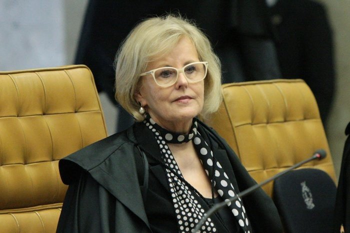 Rosa Weber arquiva inquérito contra Bolsonaro no caso Covaxin