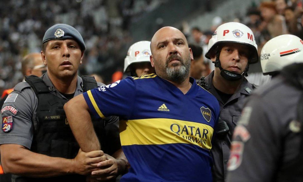 Como atitudes das torcidas de Boca e River escancaram racismo na sociedade argentina