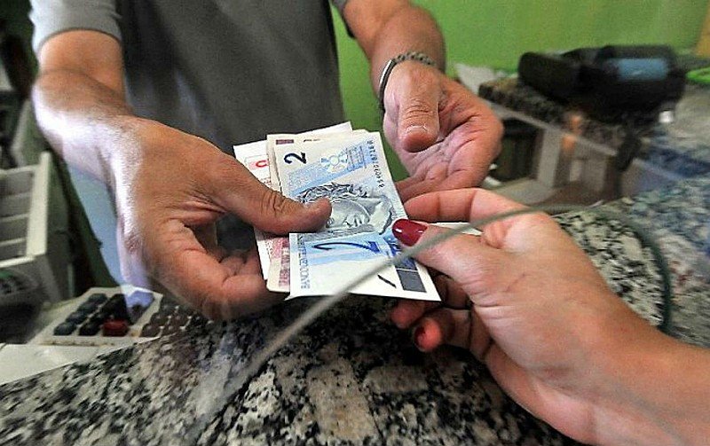 Inflação ‘comeu’ um terço dos salários no pós impeachment