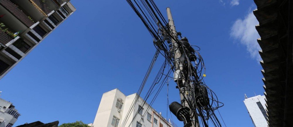 A disputa pelo poste: Na corrida pelo 5G, empresas de telecom disputam com as de energia um lugarzinho ao sol