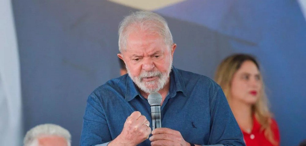 Não vou tomar fábrica ou lucro de ninguém, diz Lula a empresários em Minas
