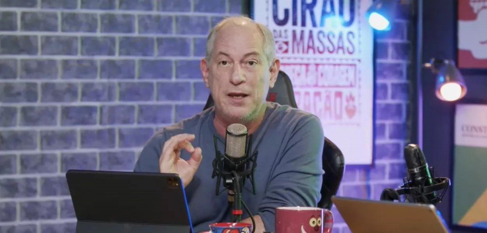 Ciro nega desistência e diz que sua permanência na disputa não ajuda Bolsonaro