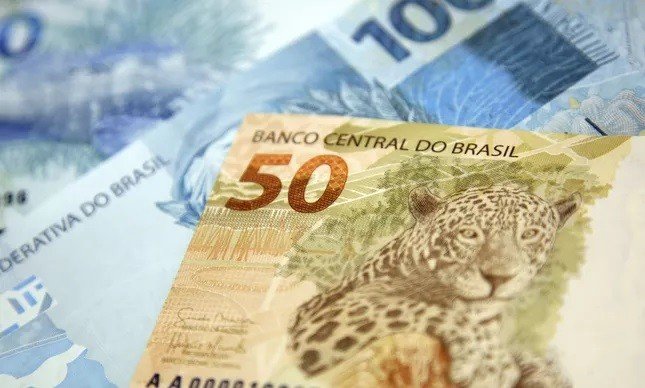Senado vota PEC que dará superaumento para MP e Judiciário