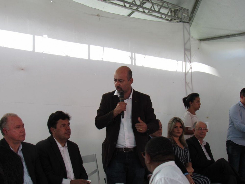 Cerimonial sem cerimônia.