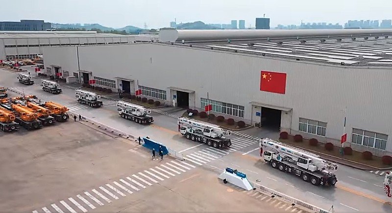 Governo Bolsonaro tira R$ 90 milhões de famílias pobres para comprar tratores; veja repercussão