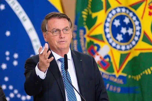 Bolsonaro teme que chapa seja cassada por fake news