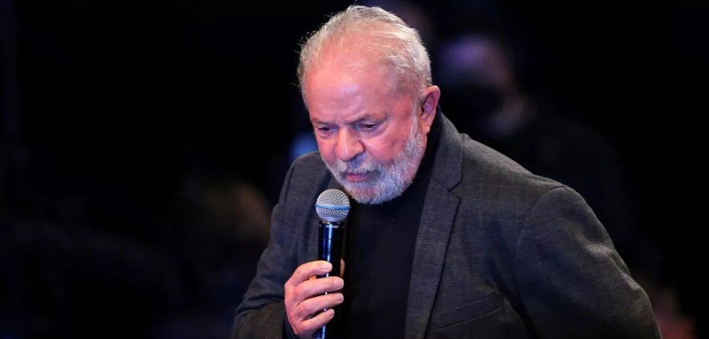 XP cancela divulgação de pesquisa com vantagem para Lula após pressão de bolsonaristas