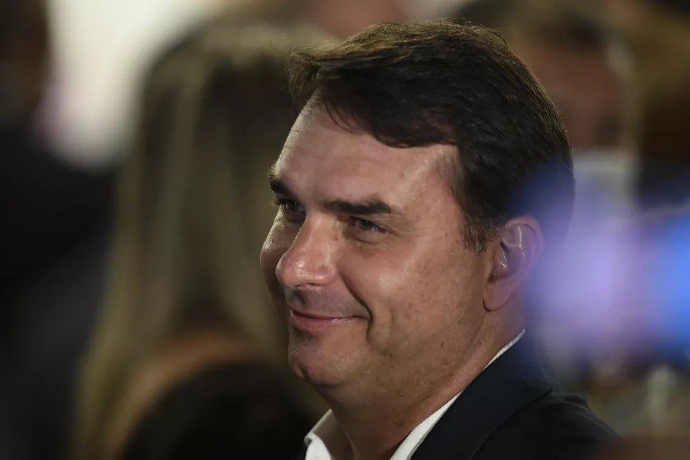 'Rachadinha': MPRJ apresenta recurso para quebrar sigilos fiscal e bancário de Flávio Bolsonaro em apuração de improbidade administrativa