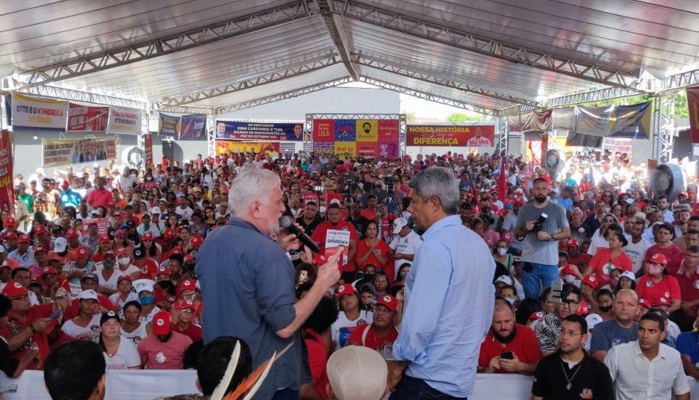 Em Teixeira de Freitas, Jerônimo fala sobre vida de resistência e diz que vai continuar governando para quem mais precisa