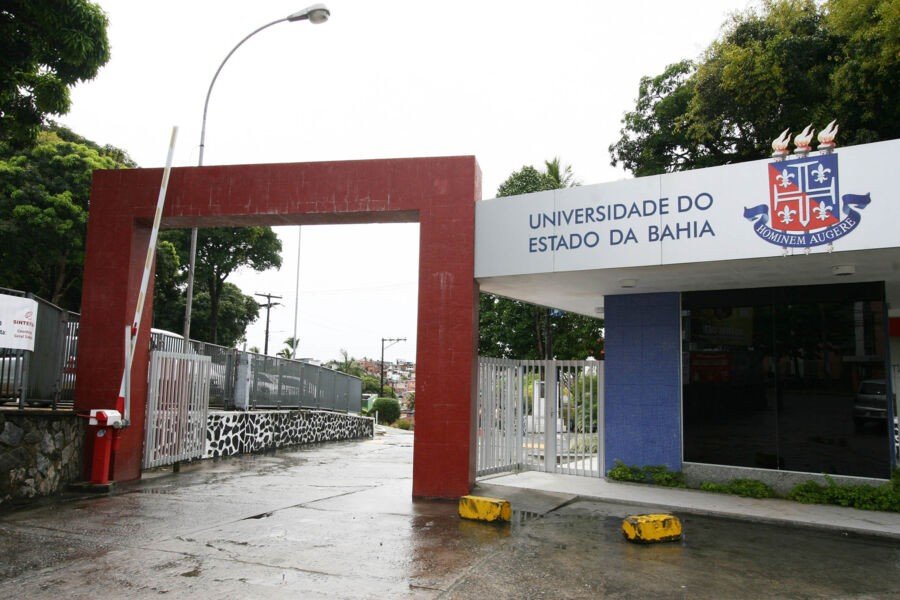 Uneb e Uefs voltam a tornar obrigatório o uso de máscaras