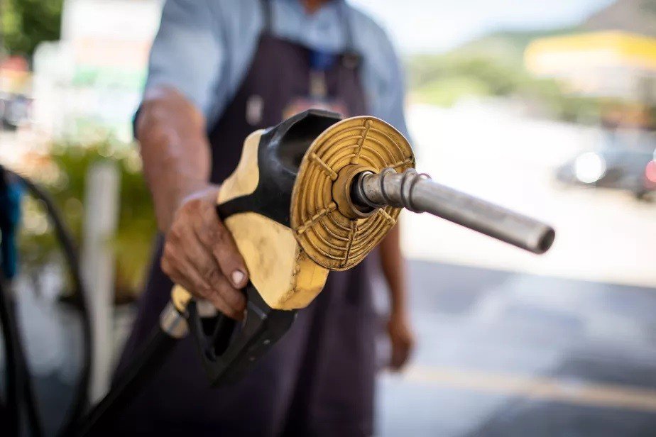 Combustíveis: representantes da Petrobras e do governo se reúnem hoje para discutir política de preços