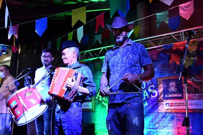 Fome, miséria, desemprego, inflação... Nossa reação precisa estar à altura da nossa indignação, afirma Jerônimo