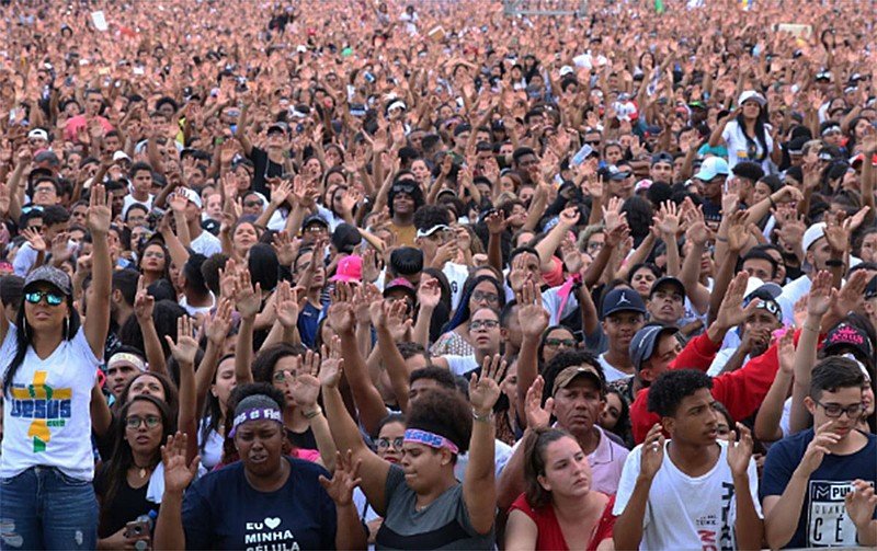 Voto evangélico: além de religião, família e segurança importam para um segmento que é diverso