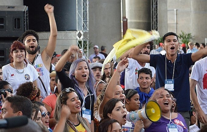 Bolsonaro cortou 93% do orçamento da Secretaria de Juventude e acabou com políticas públicas