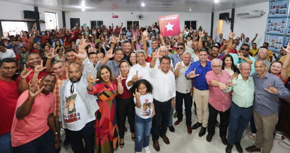 Em Ilhéus e Jussari, Jerônimo destaca união de prefeitos para reconstrução do Brasil junto com Lula