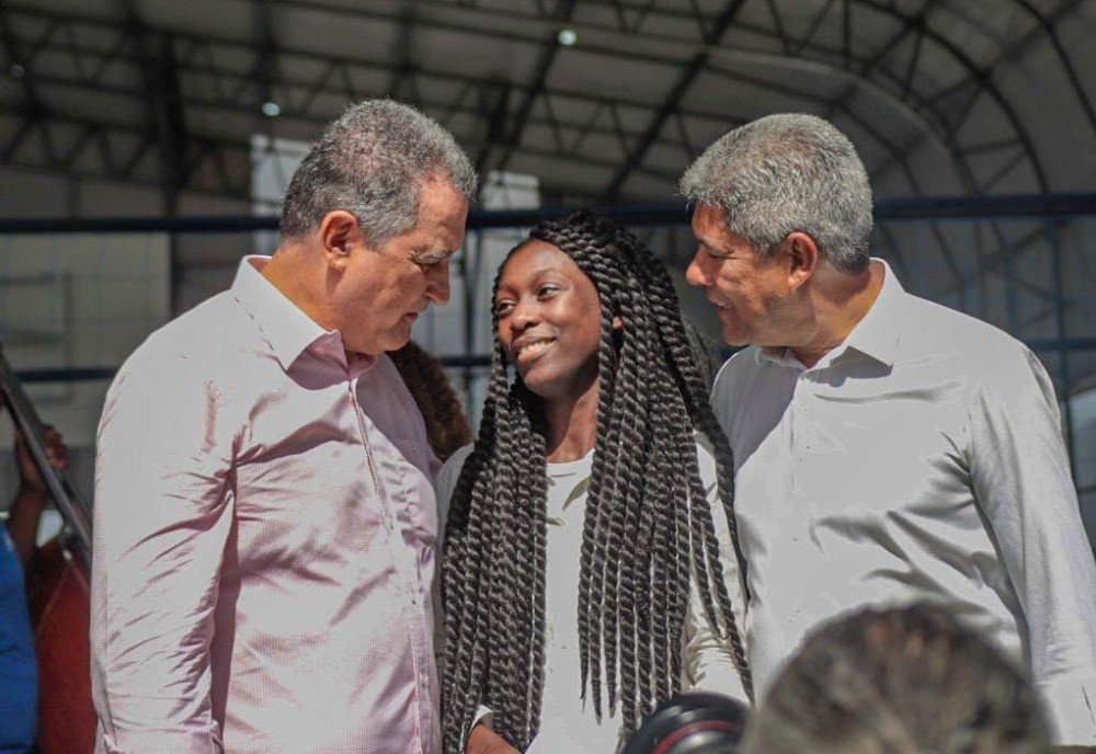 Rui a Jerônimo sobre nova escola: 