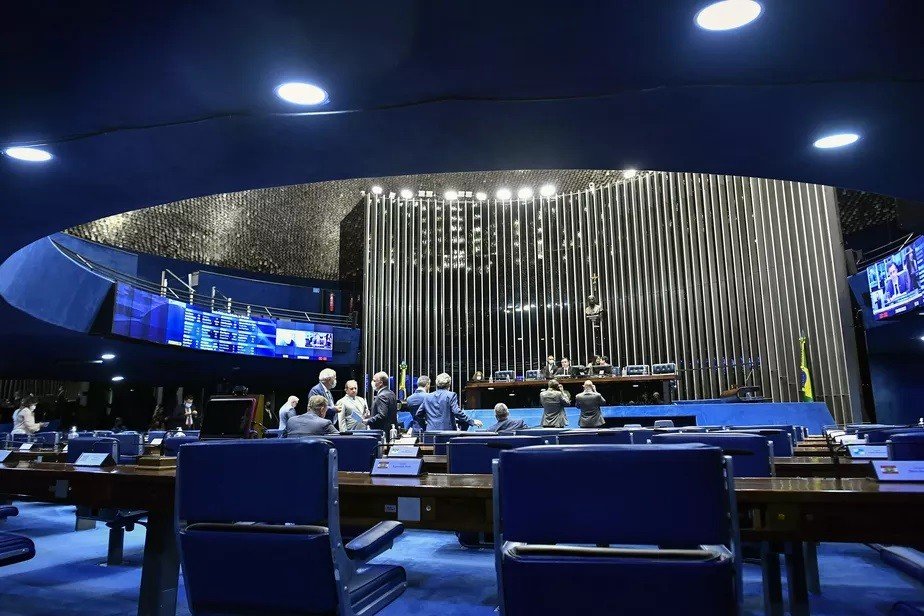 'PEC das bondades é desvio constitucional', dizem juristas