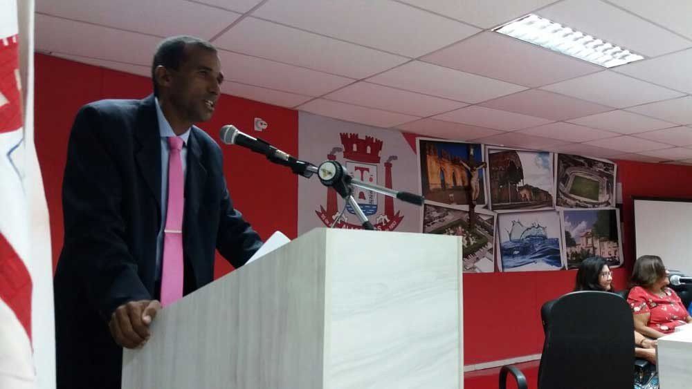 Vereador Thor de Ninha apresenta requerimentos na sessão ordinária do último dia 14.