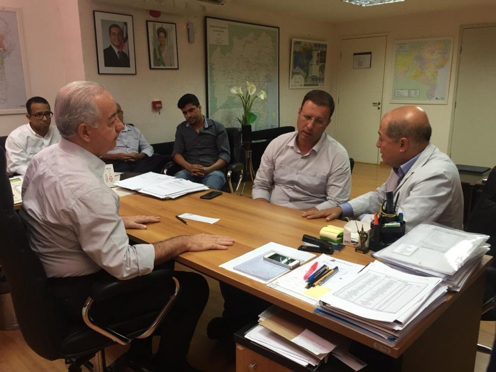 Em reunião com secretário de Infraestrutura, Joseildo articula melhorias de estradas em Conde, Jucuruçu e Terra Nova