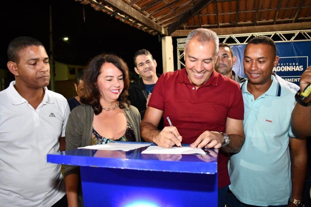 Prefeitura anuncia obras de infraestrutura que vão atender moradores da região da Rua do Catu