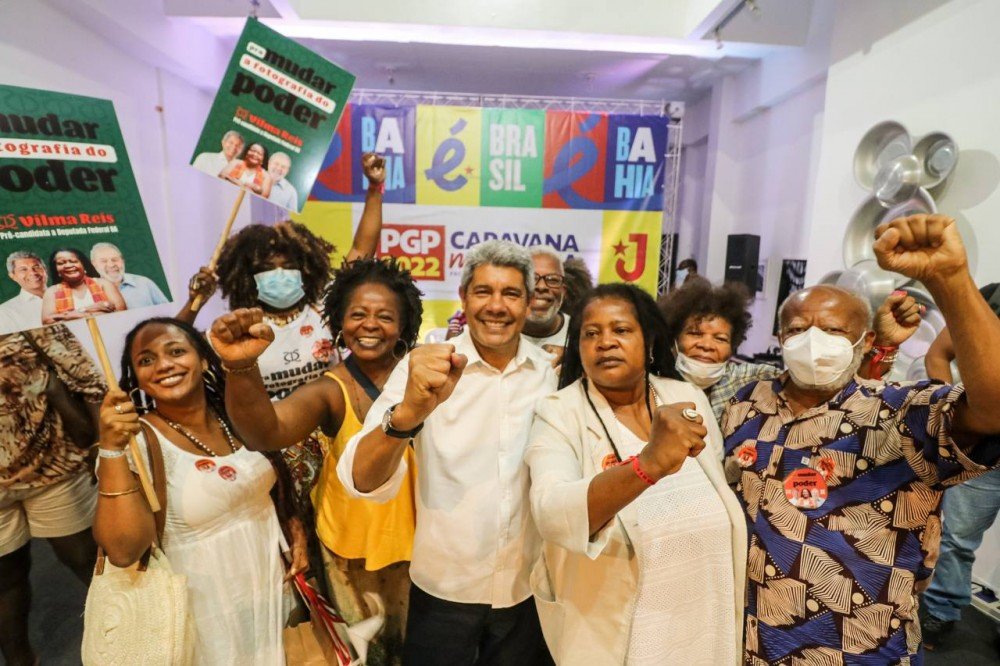 “Meu compromisso é colocar o povo preto no orçamento”, afirma Jerônimo em encontro com movimentos negros