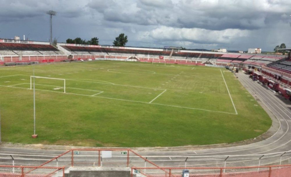 Carneirão passa por melhorias para jogo do Atlético