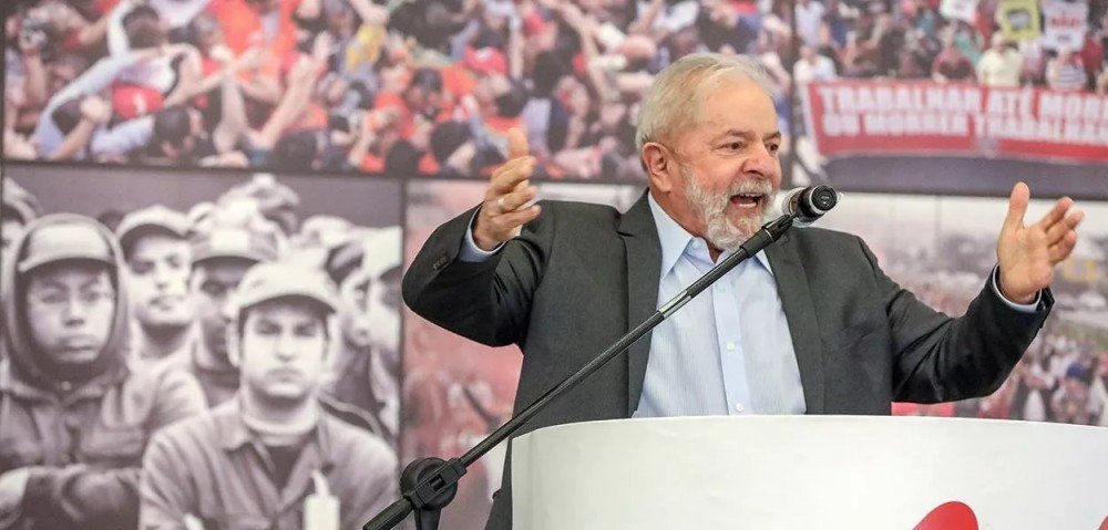 Lula promete reajuste do Imposto de Renda para trabalhadores