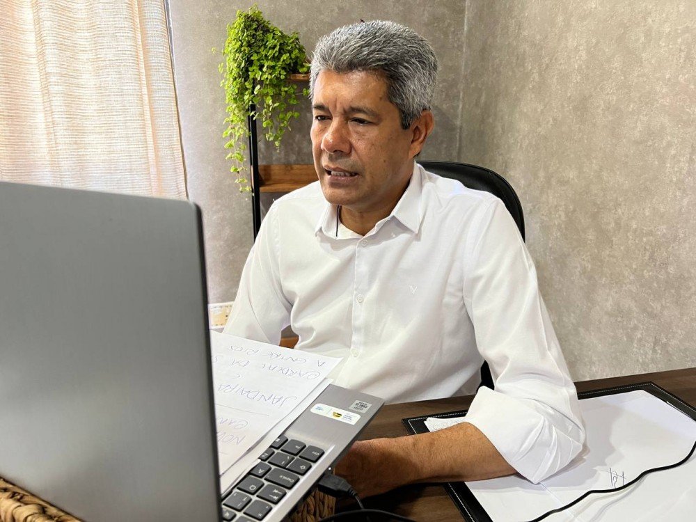 Jerônimo destaca luta contra a fome e desemprego como principais bandeiras