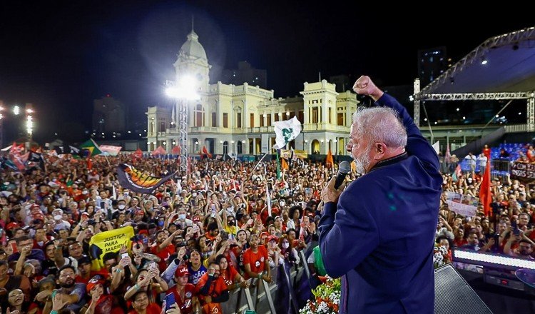 Em Minas, Lula promete nova independência do Brasil, com 'dignidade e respeito ao povo'