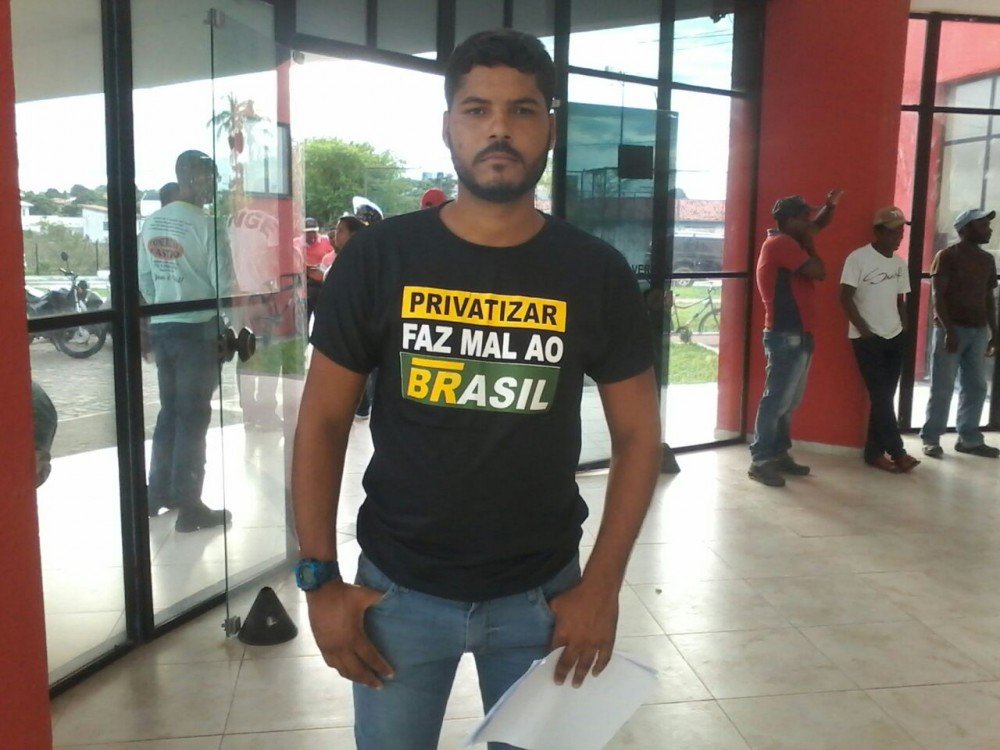 Presidente da ATDEA ocupa a tribuna popular e faz duras críticas ao governo municipal
