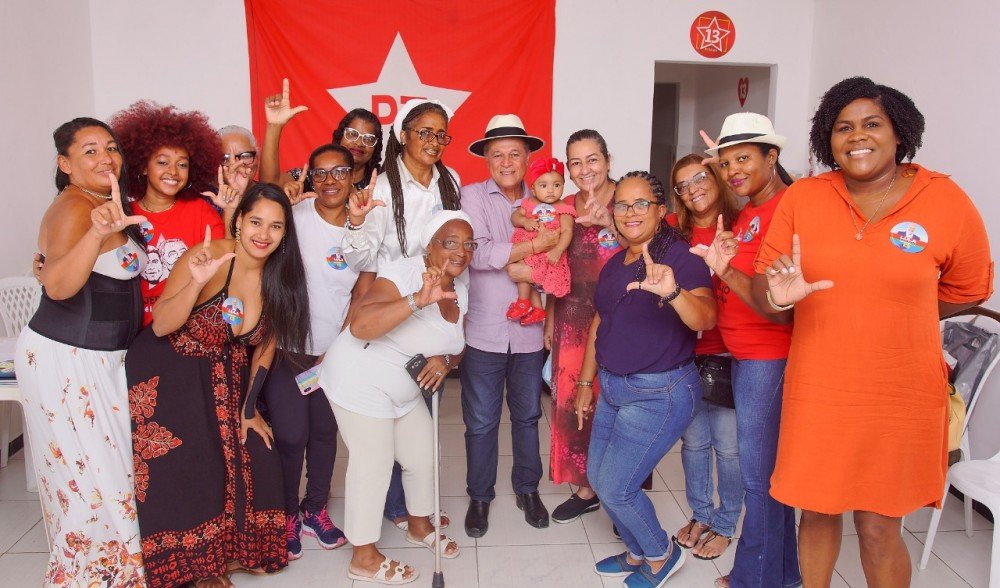 Joseildo encontra com 13 mulheres multiplicadoras e reafirma compromisso