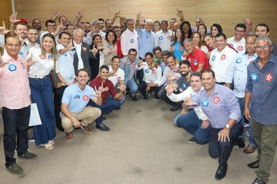 Participação de prefeitos, vice-prefeitos e ex-prefeitos consolida força política de Jerônimo e Otto no interior