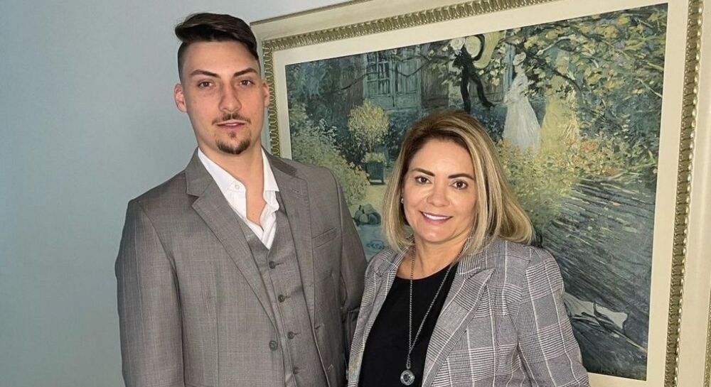 PF pede investigação de ex-mulher de Bolsonaro por compra de mansão