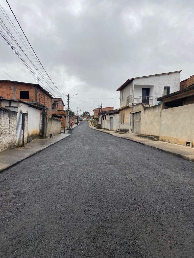 O Barreiro ganha mais uma via asfaltada e obras de requalificação avançam na Rua da Areia, no Cachorro Magro