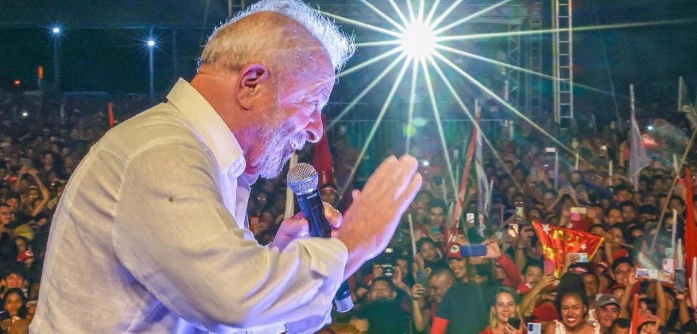 Pesquisa telefônica BTG/FSB: Lula tem 42% e Bolsonaro 34%